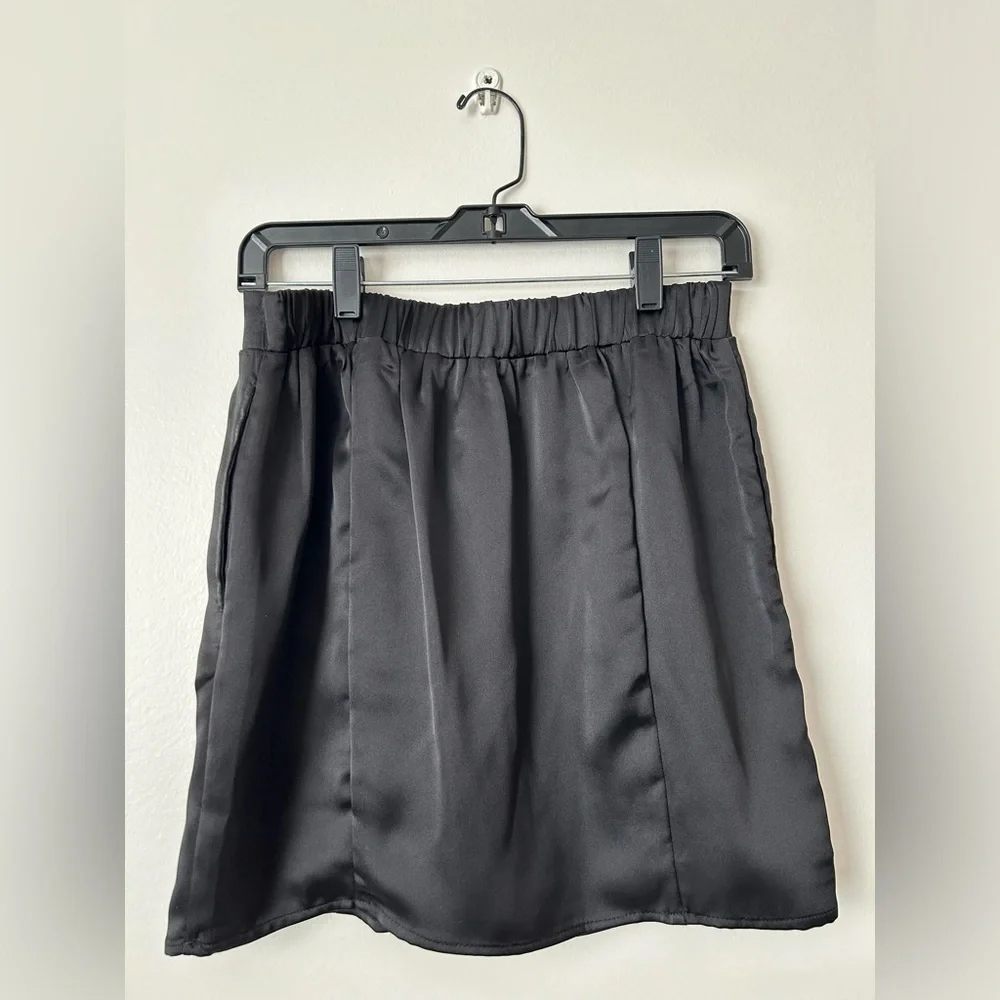 Rachel Zoe Black skirt size Medium